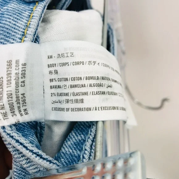 Hollister Mom Short 3" Denim Distressed Size 27 - Picture 3 of 5